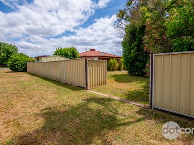 7 Flinders Close, Dubbo