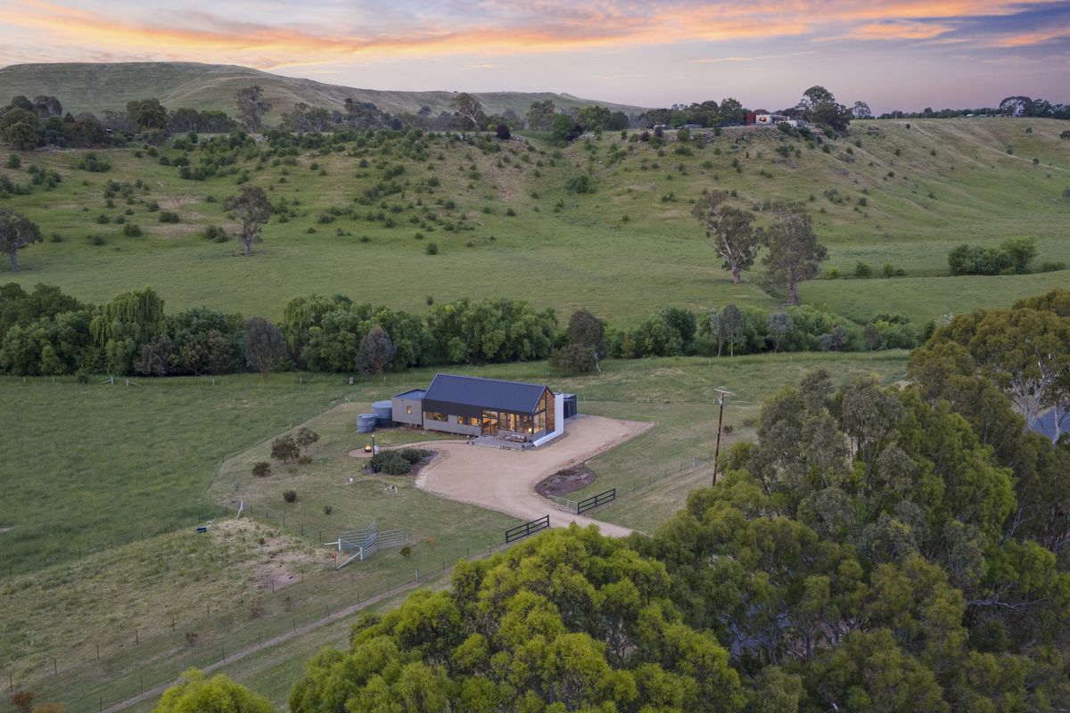 123 Graves Road, Mansfield