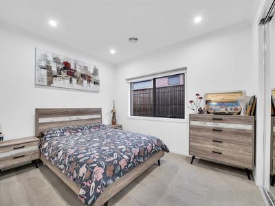 90 Anniversary Avenue, Wyndham Vale