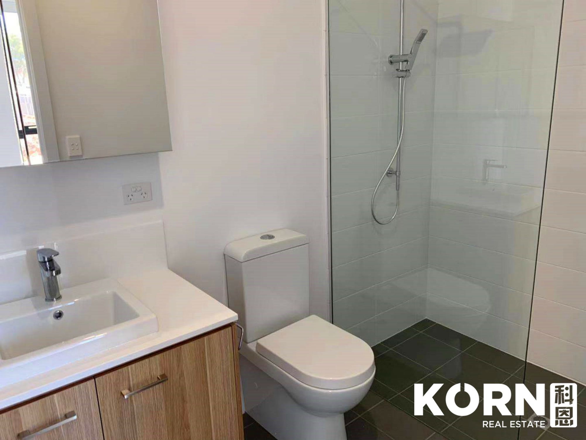 29 Abercrombie Avenue, Woodforde