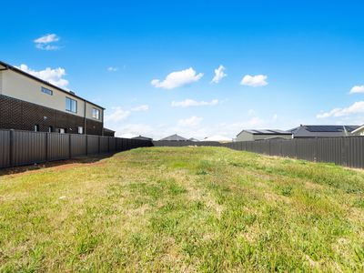 4 Centra Drive, Sale