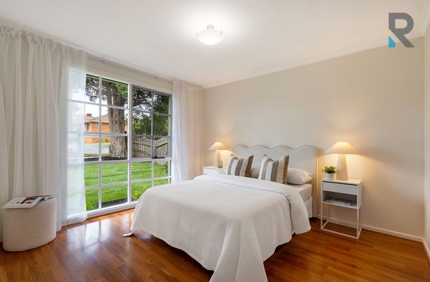 13 Bowman Drive, Mill Park