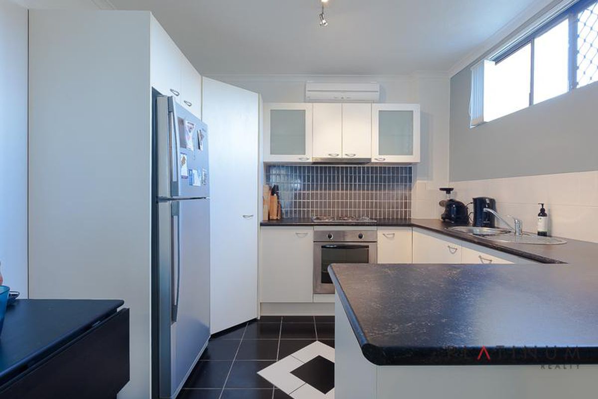 2 / 2269-2271 Gold Coast Highway, Mermaid Beach