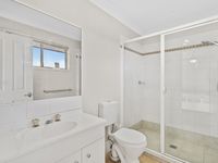 37 / 74 Universal Street, Pacific Pines