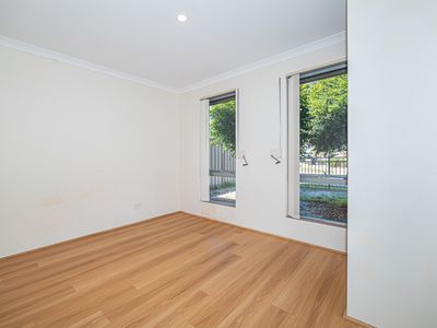 24 Figbird Way, Southern River