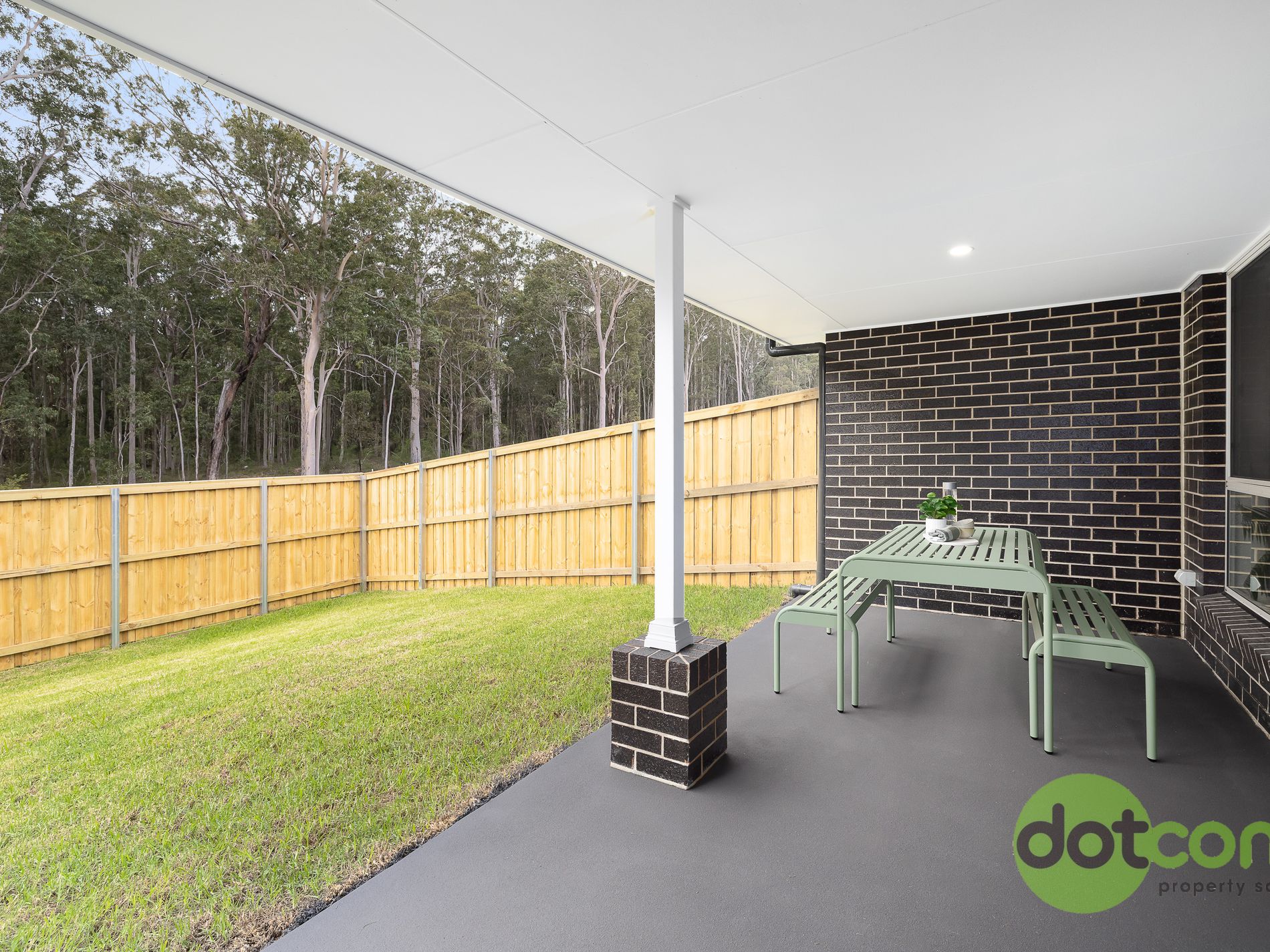 2 / 12 Aurora Way, Chisholm