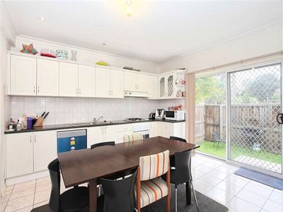 4 / 239 Nicholson Street, Seddon