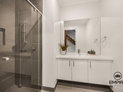 168 Villa Doria Drive, Clyde North
