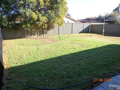 22 John Glenn Place, Dubbo