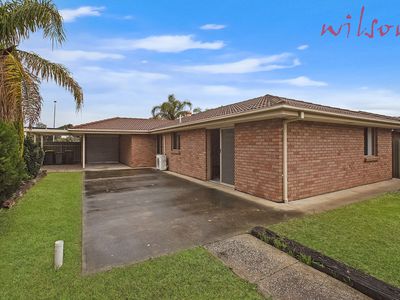 17 Pine View Drive, Paralowie