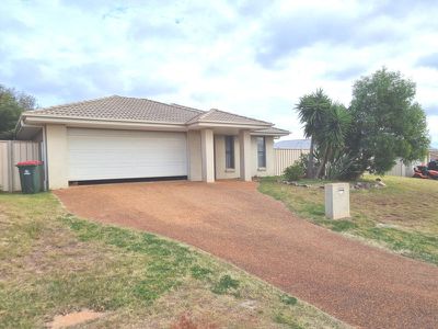 43 Frangipani Drive, Kingaroy