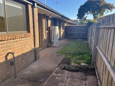 1 / 4 Wingarra Drive, Grovedale