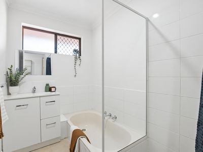 8B Annan Court, Hamersley