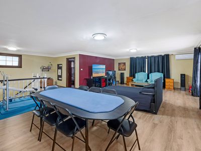 76 Rosebery Road, Guildford