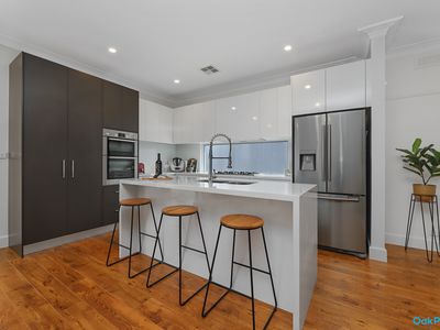 22 Watt Avenue, Oak Park