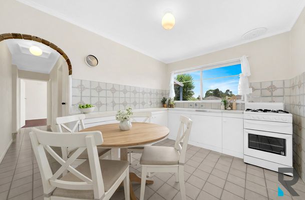 32 Church Street, Epping