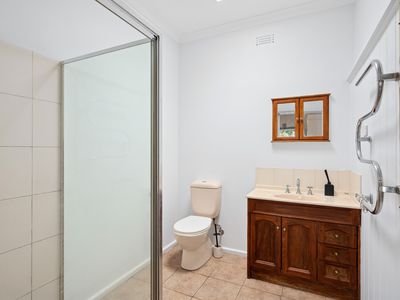 70 Breakwater Road, Thomson