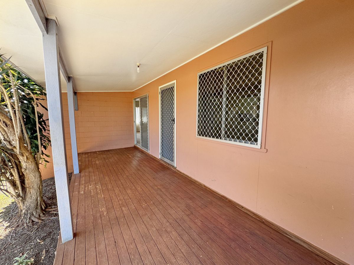 17 ARMSTRONG STREET, Atherton