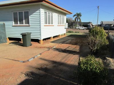 126 Wren street, Longreach