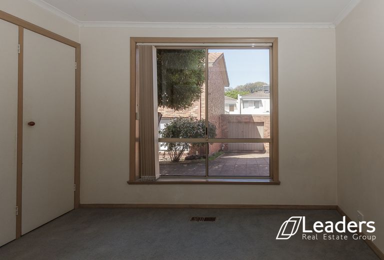 4 / 49 QUEENS AVENUE, Doncaster
