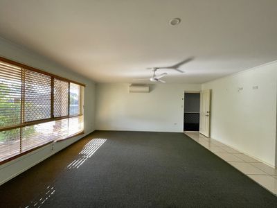 1 Twolyn Street, Urangan