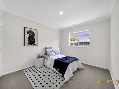 1 Generation Crescent, Mambourin