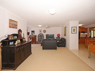 6 Berna Court, Point Vernon