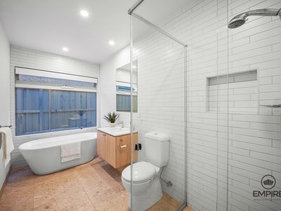 21 Kunlun Crescent, Clyde North
