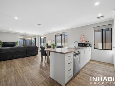 33 Heartwood Boulevard, Whitby