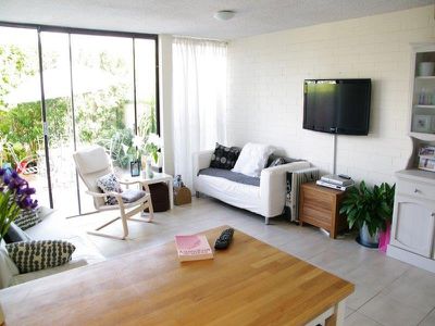 1 / 9 Dunlop Terrace, Corinda