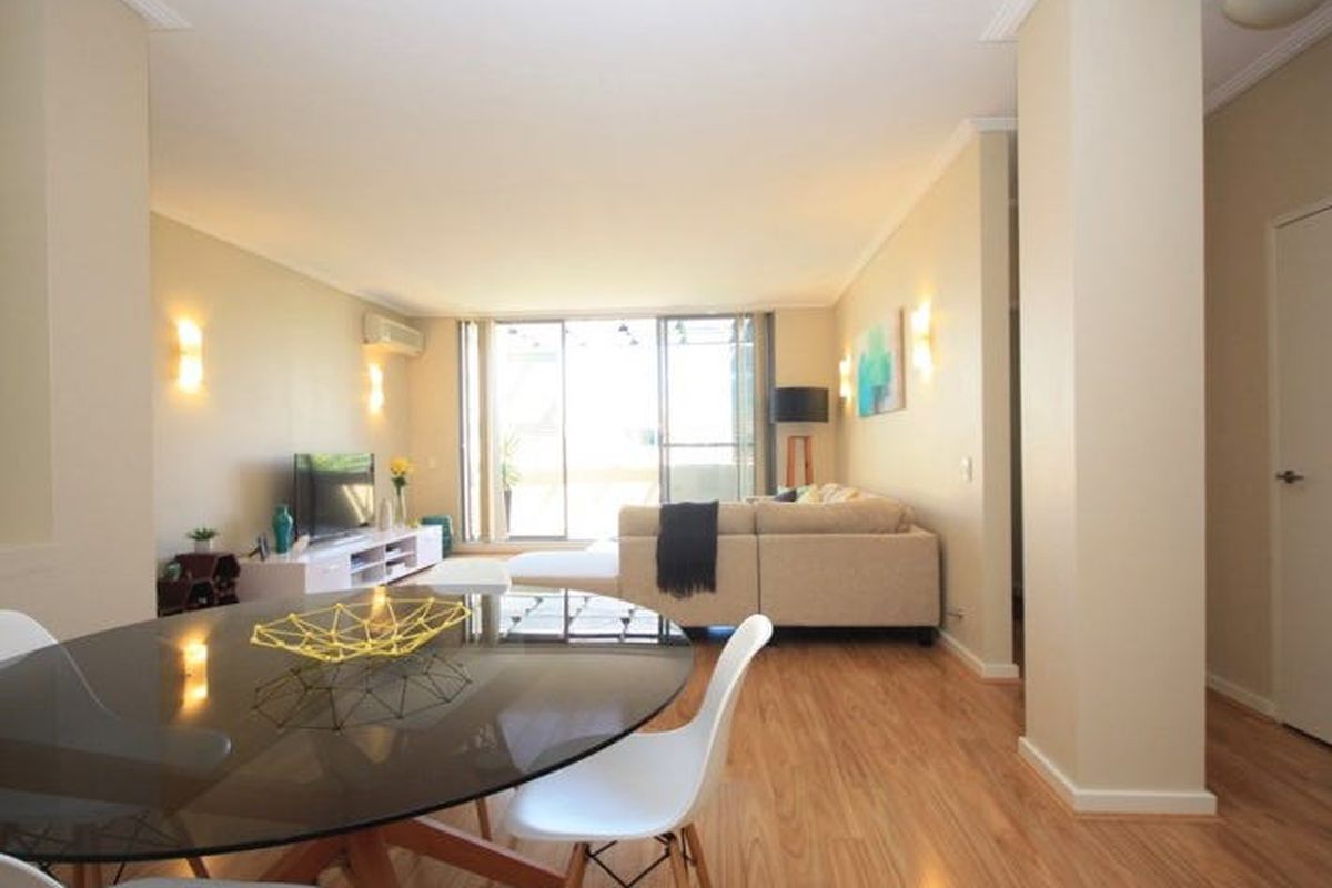 306 / 4 The Piazza, Wentworth Point