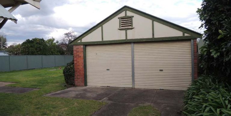 52 Kirkland Avenue, Euroa
