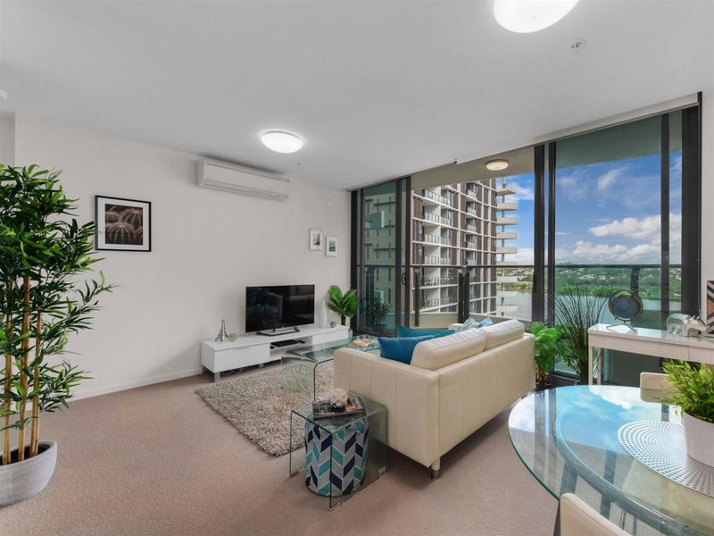 1006/37B Harbour Road, Hamilton