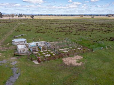 145 Alexanders Lane, Docker