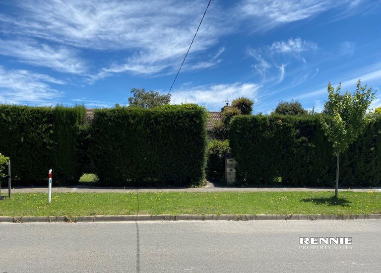 9 Dunbar Road, Traralgon 9 Dunbar Road, Traralgon