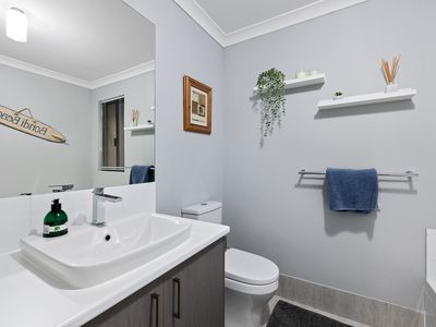 22 Doryanthes Avenue, Piara Waters