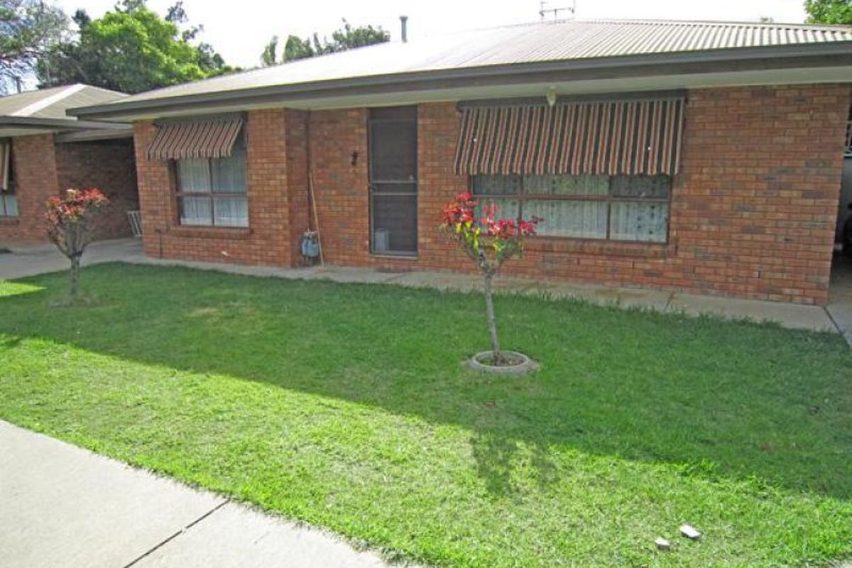 2 / 27 Fenaughty Street, Kyabram