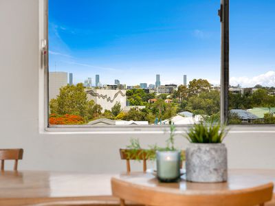 6 / 55 Sixth Avenue, Kedron