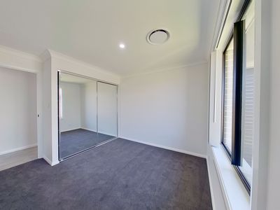 129 Champagne Drive, Dubbo