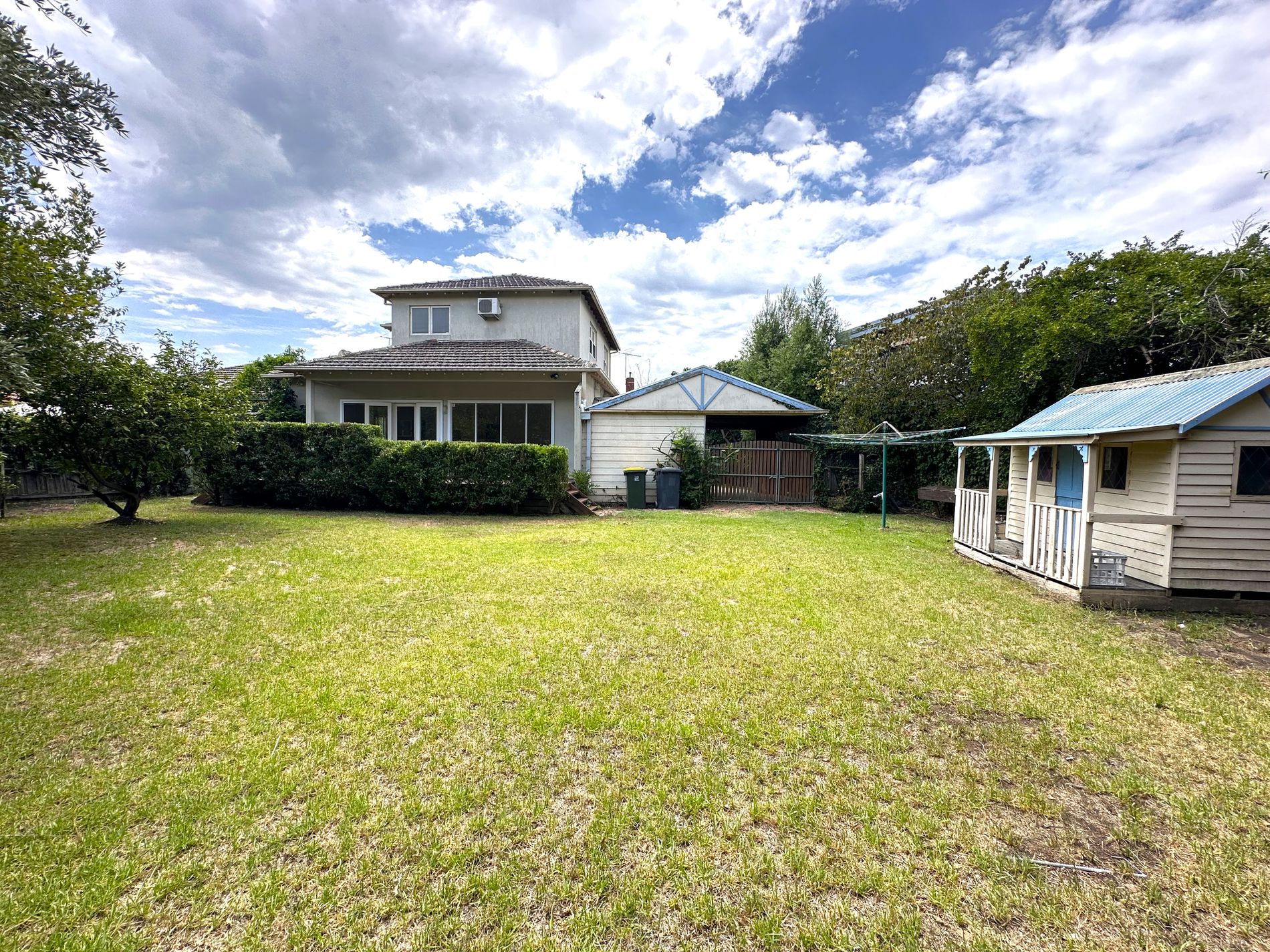 7 Oakdene Crescent, Carnegie