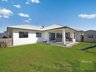 13 Santa Monica Place, Mount Louisa