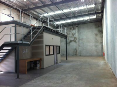 4 / 6 Hammer Court, Hoppers Crossing