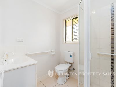 18  Emerald Park Way, Urangan