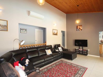 1 The Parkway, Mallabula