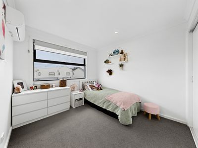 25 Mortdale Lane, Clyde North