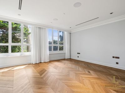 2 / 147 Darling Point Road, Darling Point