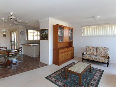 1 / 75 Hind Avenue, Forster