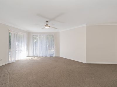 4 Gembrook Court, Parkwood
