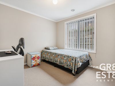 16 Avendon Court, Narre Warren South