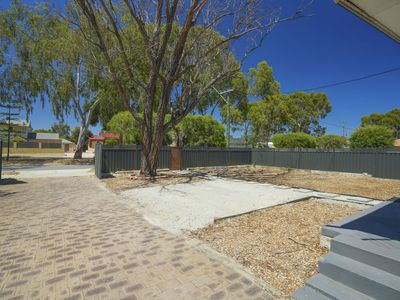 271 Morley Drive East, Lockridge